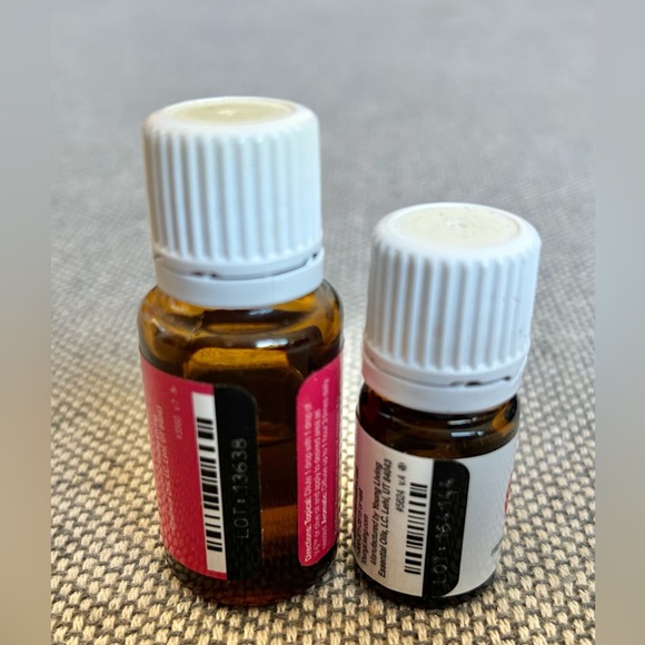 Young Living Grapefruit Essential Oil x2 - Picture 2 of 2